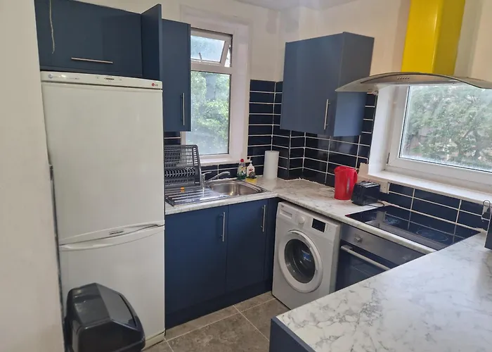 A Lovely Two Bedrooms Flat